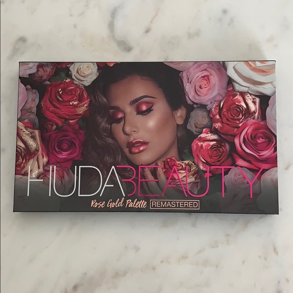 Huda Beauty Rose Gold Remastered Eyeshadow Palette - Picture 9 of 12